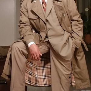 Meet your Posher, Lavell